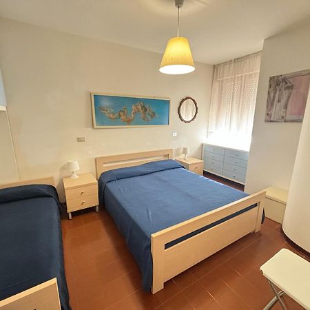 Ba- Althea - Piscina- Lägenhet Lignano Sabbiadoro Exteriör bild
